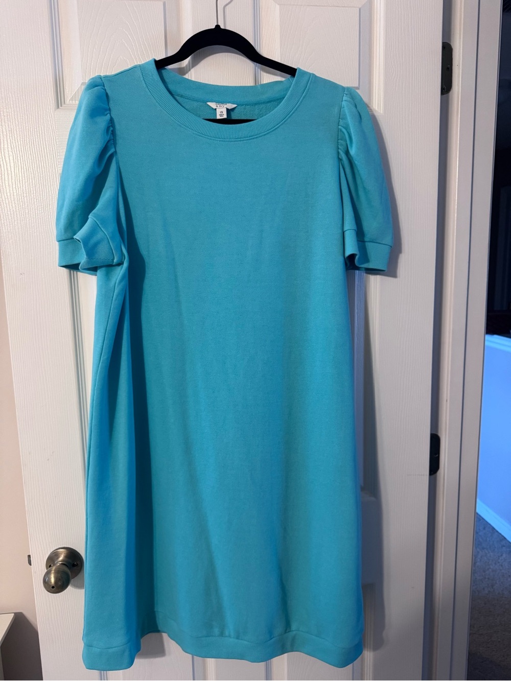 Crown & Ivy™ Plus Size Puff Sleeve Dress